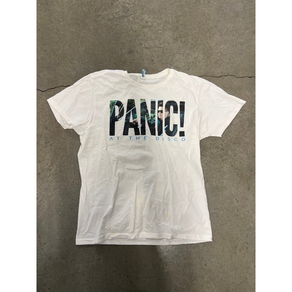 Panic at the Disco 2016 Hot Topic Tee - Size Large - Damaged